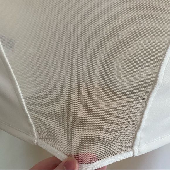 Urban Outfitters Silence + Noise • Mesh Peekaboo Racerback Crop Top - Picture 9 of 13